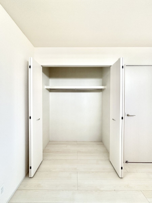 ���[ �����Ղ�̎��[�X�y�[�X�ŉ��K�ɕ�点���� 