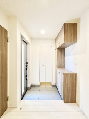 ���� ���ʔ��͂��Ƒ��̎ʐ^��G�߂̃C���e���A�ŏ���I�Ƃ��ĉ��o�ł��܂�