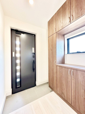 ���� ���ʔ��͂��Ƒ��̎ʐ^��G�߂̃C���e���A�ŏ���I�Ƃ��ĉ��o�ł��܂�