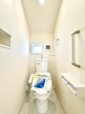 gC gC1K2KꂼɔzuĂĂƂĂ֗łB 