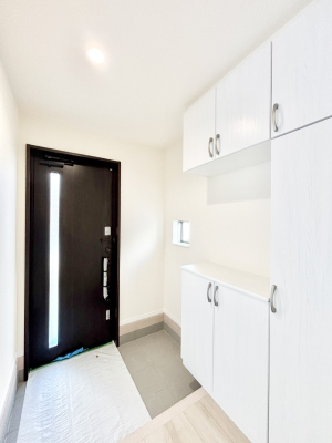 ���� ���ʔ��͂��Ƒ��̎ʐ^��G�߂̃C���e���A�ŏ���I�Ƃ��ĉ��o�ł��܂�