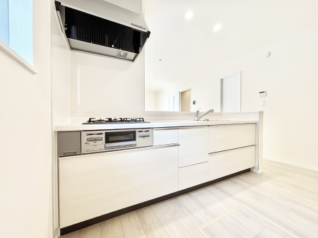 �L�b�`�� �������������I�ɁA�y�����I�V�X�e���L�b�`��