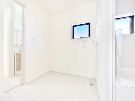 ���̑� �L�X�Ƃ�Ƃ�̂��郉���h���[�X�y�[�X�B  