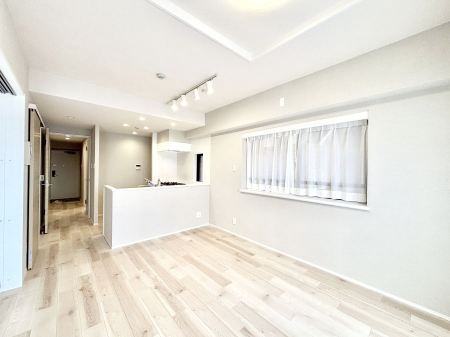 ���r���O ���Ƒ��̓��₩�Șb�����ŕ�܂�閾�邢���r���O  