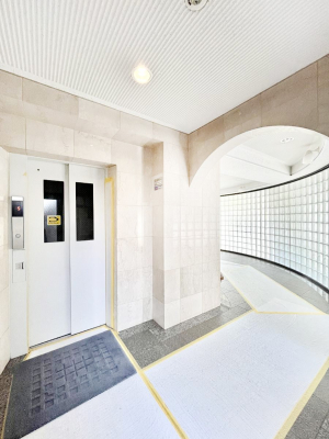 ̑ ̏艺ɕ֗ȃGx[^[I