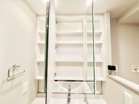 ̑ Oʋ̗ɁAϕiqpiȂǂ[\Bʑƕۂ܂I