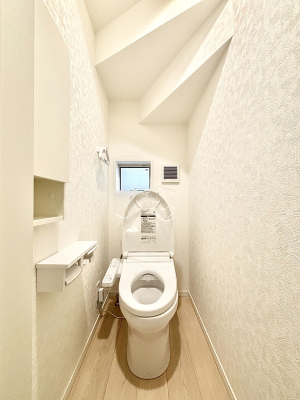 gC gC1K2KꂼɔzuĂĂƂĂ֗łB 