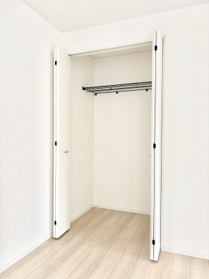 ���[ �����Ղ�̎��[�X�y�[�X�ŉ��K�ɕ�点���� 