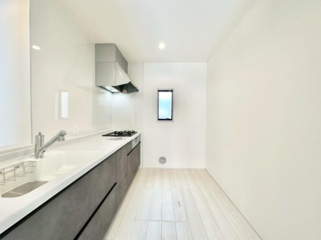 Lb` u₩ȕʂ蔲Lb`B̂Ŗ邭Cɂ𗧂܂B    