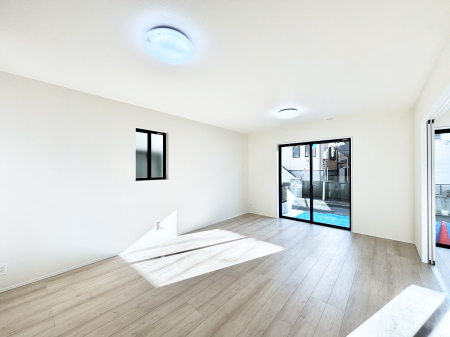 ���r���O �Z�ޕ��̌��������o�����A�C���e���A���l����̂��y���݂ȃ��r���O�ł��I 