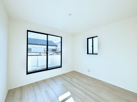 ���̑����� �o���R�j�[���J�������v���X���Ă����m��