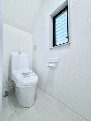 gC gC1K2KꂼɔzuĂĂƂĂ֗łB 