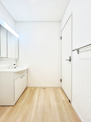 ʑEʏ q񂪂A􂢂łĂꂻȐʏI 