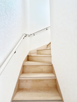 ̑ Ki͎肷tȂ̂ŏȂq܂₲̕SłB  