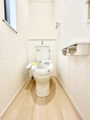 gC gC1K2KꂼɔzuĂĂƂĂ֗łB 