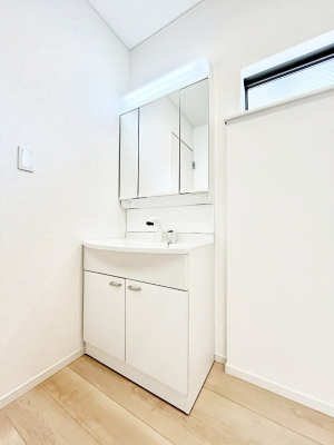 ʑEʏ q񂪂A􂢂łĂꂻȐʏI 