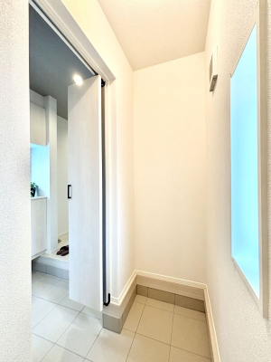 [ V[YCN[NtIJxr[J[u܂B 