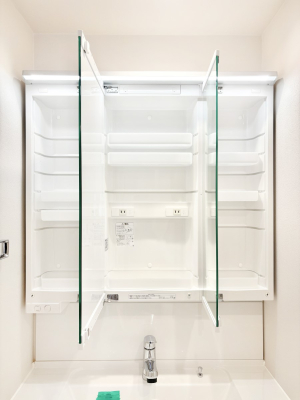 ̑ Oʋ̗ɁAϕiqpiȂǂ[\Bʑƕۂ܂I