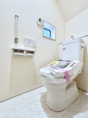 gC gC1K2KꂼɔzuĂĂƂĂ֗łB 