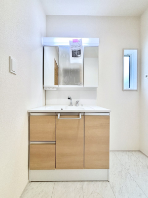 ʑEʏ 傫₷OʋŐʑ́AgȂ݃`FbN┧̂ɂ߂łB 