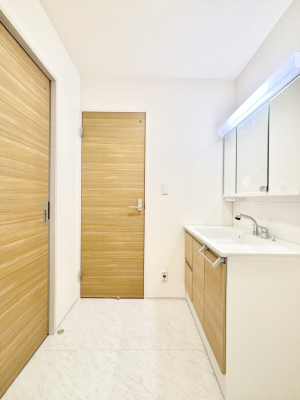 ̑ ̂KԂłB̐gxxCǂg܂B 