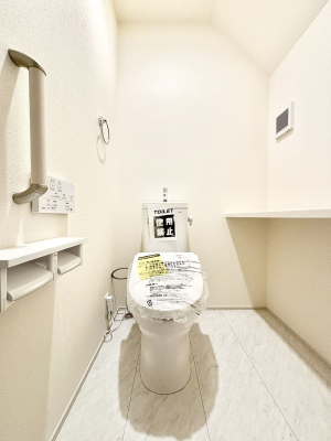 gC gC1K2KꂼɔzuĂĂƂĂ֗łB 