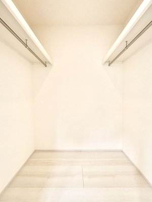 ̑ EH[NCN[[bgtŐԂLpł܂B