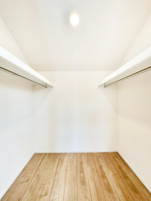 ̑ EH[NCN[[bgtŐԂLpł܂B