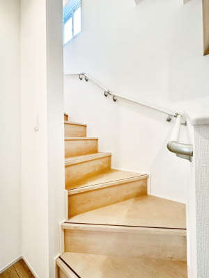 ̑ Ki͎肷tȂ̂ŏȂq܂₲̕Sł  