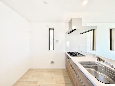 �L�b�`�� ��Ƃ肠��L�b�`���ł͂��Ƒ��Ɗy�������������ł��܂��B