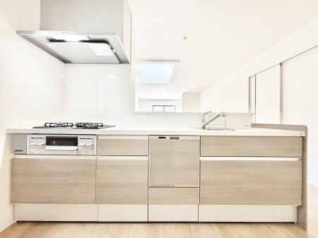 �L�b�`�� ���r���O�ŗV�Ԃ��q�l�������Ȃ��炨�������ł���ΖʃL�b�`��