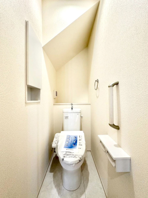 gC gC1K2KꂼɔzuĂĂƂĂ֗łB 