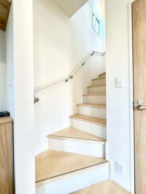 ̑ Ki͎肷tȂ̂ŏȂq܂₲̕Sł  