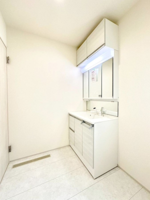 ʑEʏ 邢ʏ͖̐gxxyłႢłB