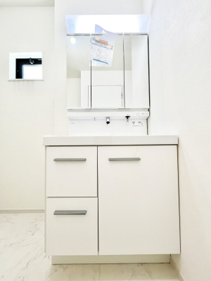 ʑEʏ [͂Ƌ@\ɗDꂽʉϑ