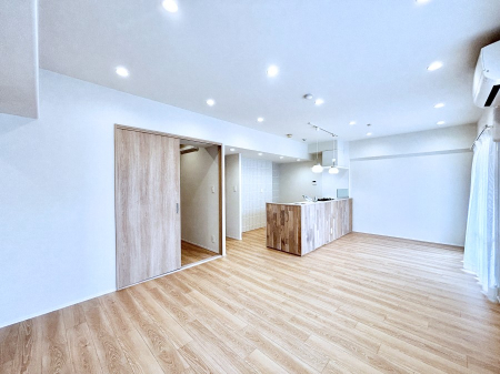 rO ƑRƏW܂ẽXy[XɂȂ肻  