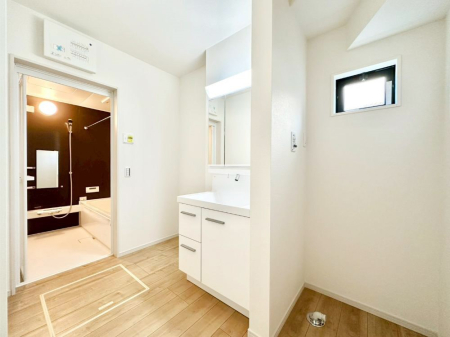 ���̑� �L�X�Ƃ�Ƃ�̂��郉���h���[�X�y�[�X�@