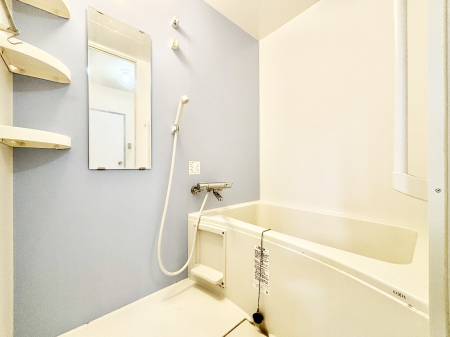 ���� ����̔�������Ă���閾�邢�������̂���o�X���[��