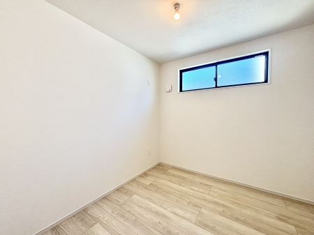 �q������ ������̂₳���������S�n�悢�v���C�x�[�g���[��