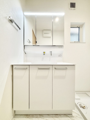 ʑEʏ [͂Ƌ@\ɗDꂽʉϑ  