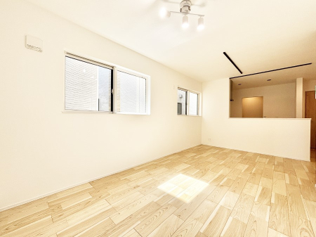 rO Ƒ̓₩Șbŕ܂閾邢rO