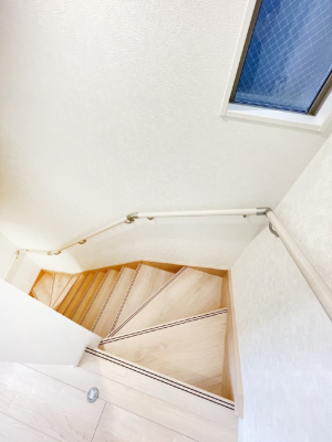 ���̑� ���r���O�K�i���Ƒ��̏Ί�Ɖ�b���Ȃ��ł���܂�  