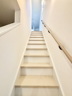 ̑ Ki͎肷tȂ̂ŏȂq܂₲̕Sł