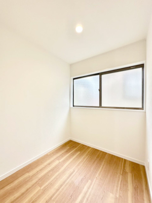 ���[ 2�K�̔[�ˁB�g�p�p�x�̒Ⴂ�G�ߗp�i�Ȃǂ�����������[�ł��܂��B