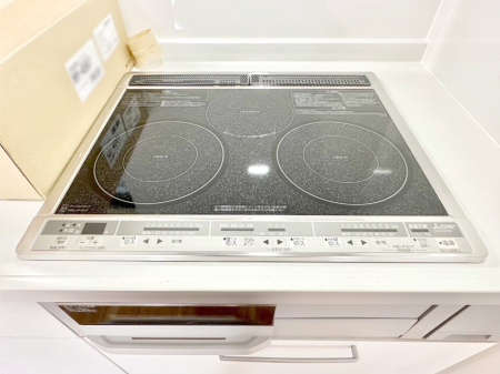 ���̑����� IH�N�b�L���O�q�[�^�[�͓V�̒����ʂ��t���b�g�Ȃ̂Œ�����̓T�b�ƈ�@�����邾���I