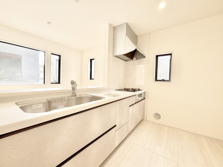 �L�b�`�� ��Ƃ肠��L�b�`���ł͂��Ƒ��Ɗy�������������ł��܂��B