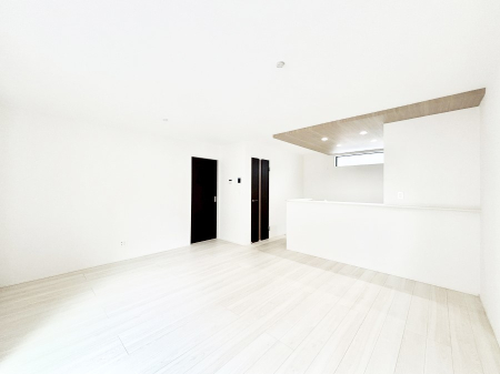 rO Ƒ̓₩Șbŕ܂閾邢rO