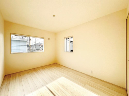 ���̑����� 2�ʍ̌����m�ۂ������邢��ԁB�Ƒ��݂�Ȃ����K�ȕ�炵����������݌v�ł��B�@