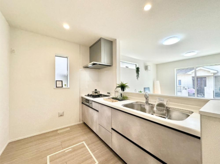 Lb` u₩ȕʂ蔲Lb`B̂Ŗ邭Cɂ𗧂܂B    