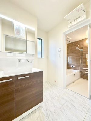 ���̑� ���̂��閾�邢�����h���[�X�y�[�X